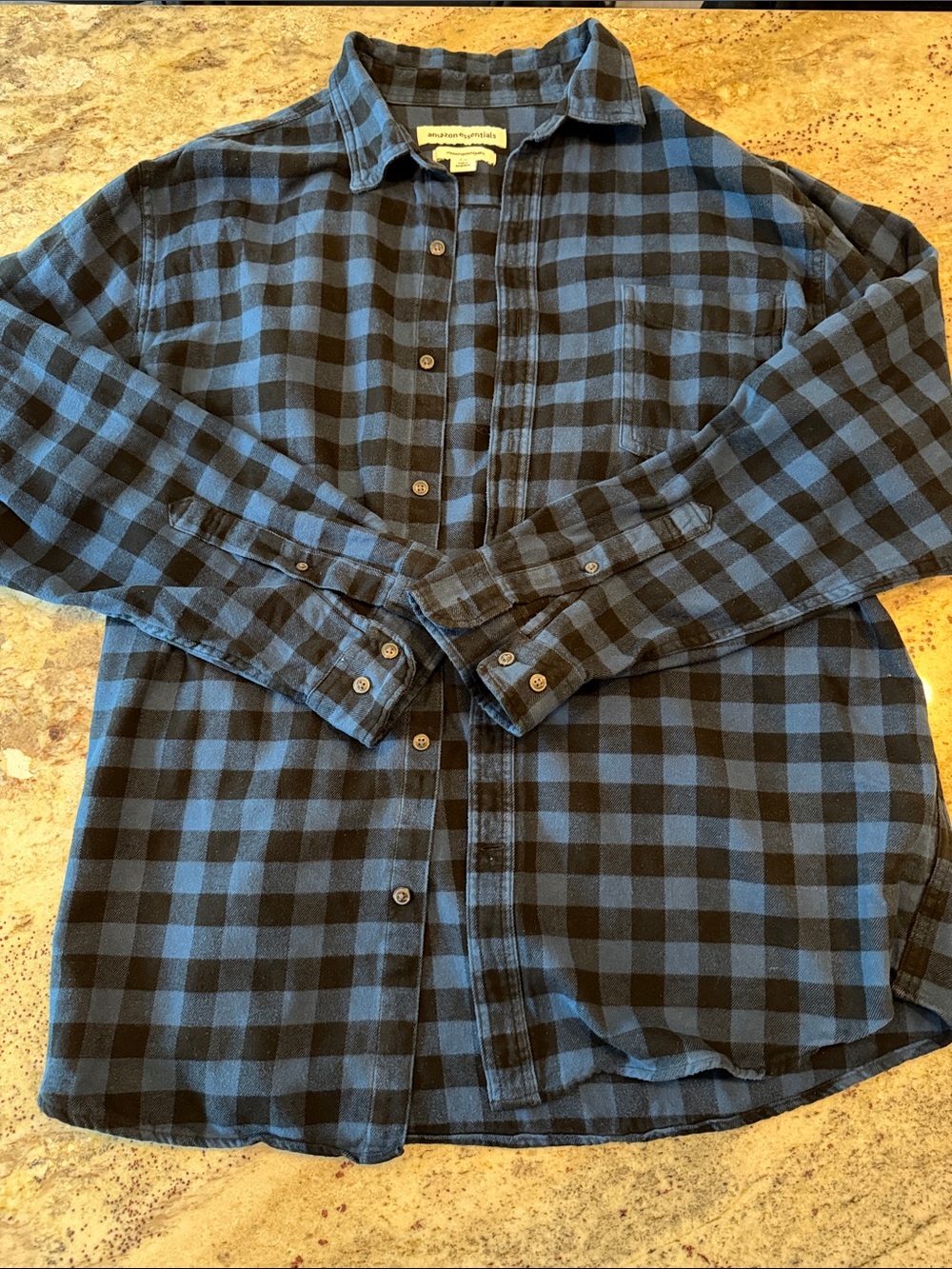 Men's Blue and Black Check Button-Up Shirt Flannel